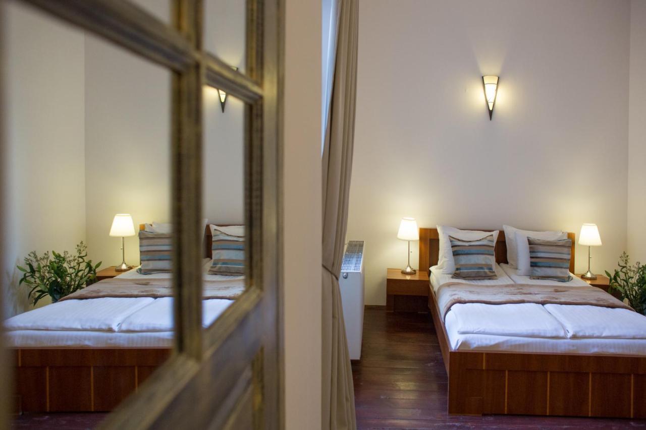 Tango House Bed & Breakfast Krakow Exterior photo